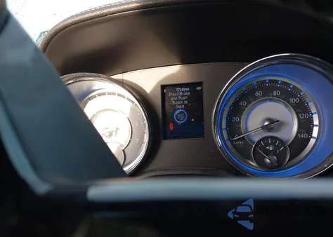 2014 Chrysler 300 300S из США, поврежденный, VIN 2C3CCABGXEH148197